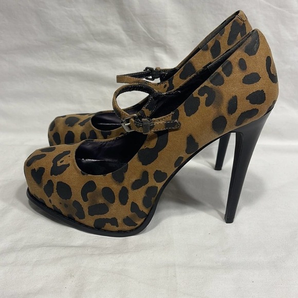 Simply Vera Wang Platform Stilettos Cheetah Print Size 7.5 - Picture 3 of 11
